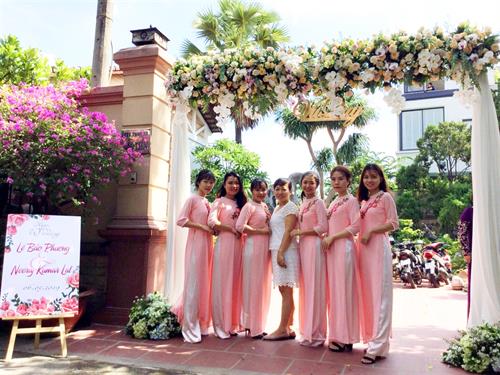 Áo dài bê quả nữ, áo dài truyền thống