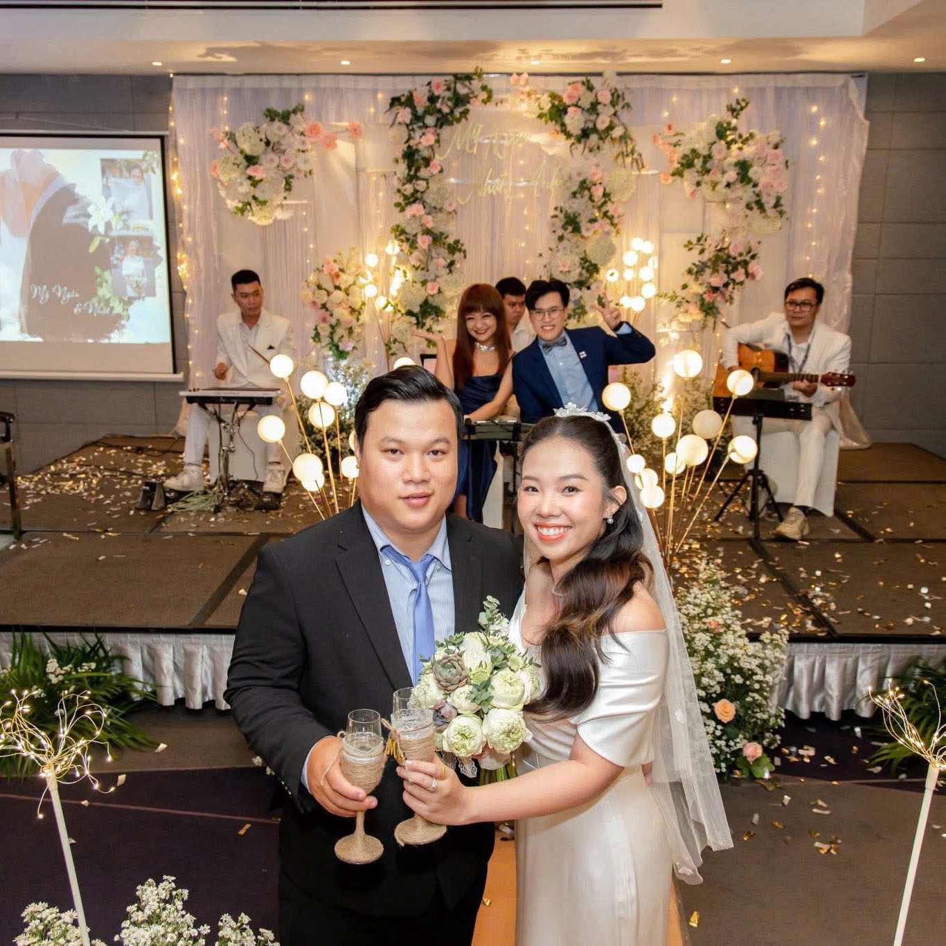 Nhật Anh - Mỹ Ngân